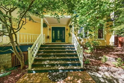 385 Granite Street Ashland OR 97520