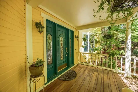 385 Granite Street Ashland OR 97520