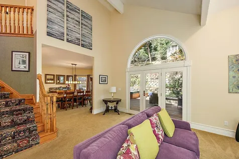 385 Granite Street Ashland OR 97520
