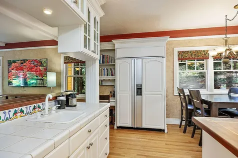 385 Granite Street Ashland OR 97520