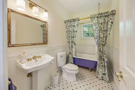 385 Granite Street Ashland OR 97520