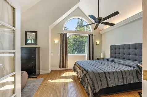 385 Granite Street Ashland OR 97520