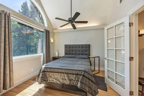 385 Granite Street Ashland OR 97520