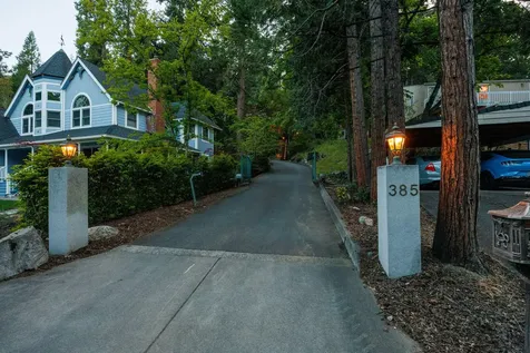 385 Granite Street Ashland OR 97520