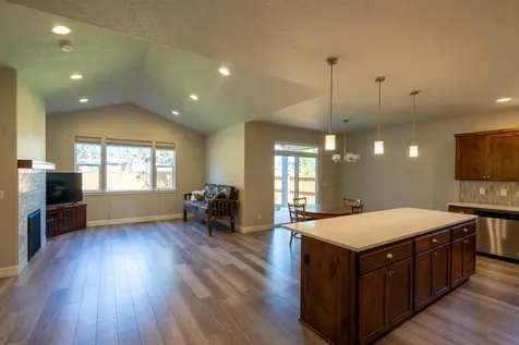 535 NW Rimrock Court Redmond OR 97756