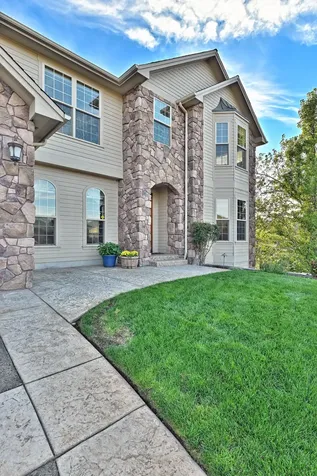 2250 SE Elderberry Lane Grants Pass OR 97527