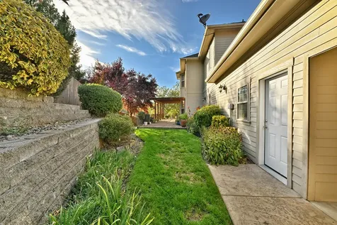 2250 SE Elderberry Lane Grants Pass OR 97527
