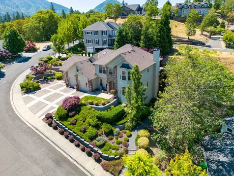 2250 SE Elderberry Lane Grants Pass OR 97527