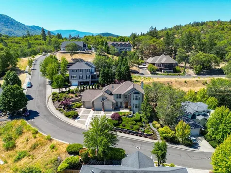 2250 SE Elderberry Lane Grants Pass OR 97527