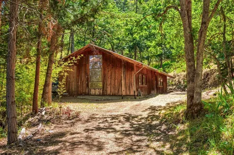 235 Granite Street Ashland OR 97520