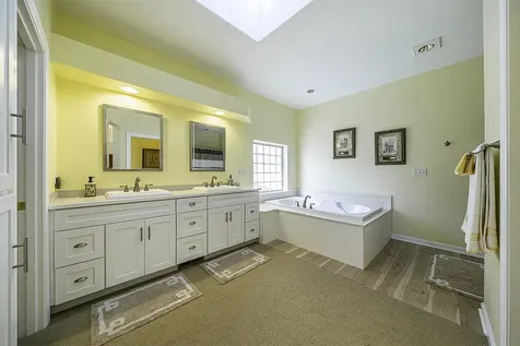384 Robert Trent Jones Boulevard Eagle Point OR 97524