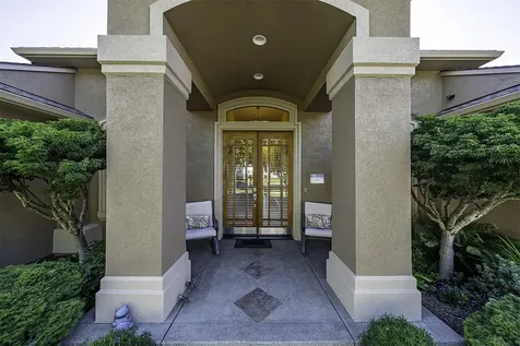384 Robert Trent Jones Boulevard Eagle Point OR 97524