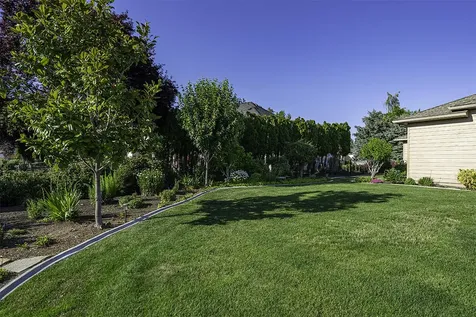 384 Robert Trent Jones Boulevard Eagle Point OR 97524