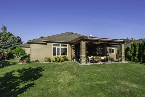 384 Robert Trent Jones Boulevard Eagle Point OR 97524