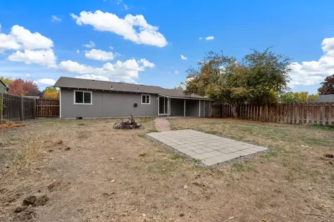 3137 SW Pumice Avenue Redmond OR 97756