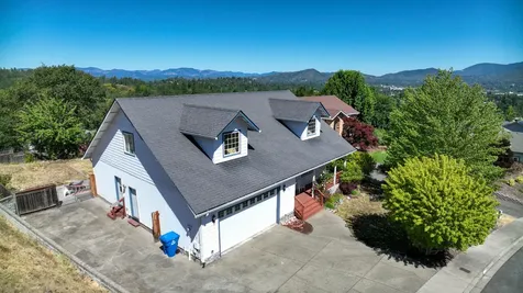 1559 Panoramic Loop Grants Pass OR 97527