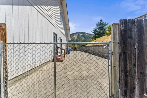 1559 Panoramic Loop Grants Pass OR 97527