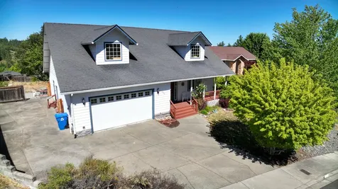 1559 Panoramic Loop Grants Pass OR 97527