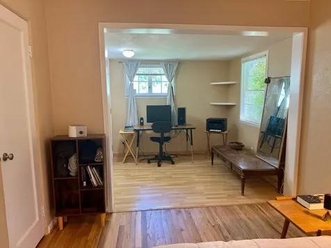1011 NW Hawthorne Avenue Grants Pass OR 97526