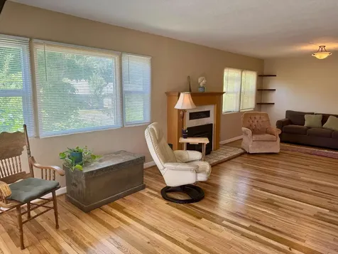 1011 NW Hawthorne Avenue Grants Pass OR 97526