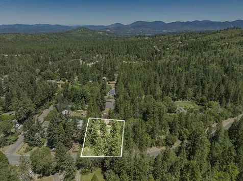 856 Jaynes Drive Grants Pass OR 97527