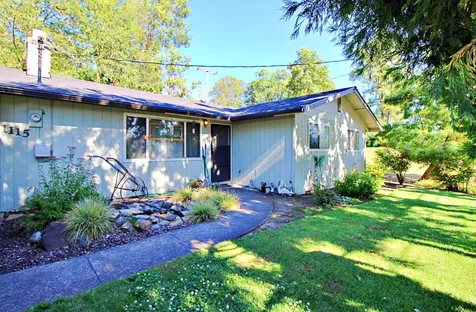 1115 NE Beacon Drive Grants Pass OR 97526