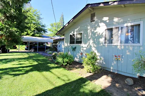 1115 NE Beacon Drive Grants Pass OR 97526
