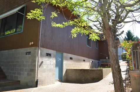 736 NE Oregon Avenue Grants Pass OR 97526