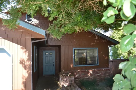 736 NE Oregon Avenue Grants Pass OR 97526