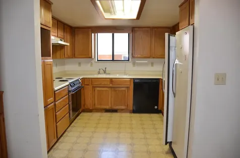736 NE Oregon Avenue Grants Pass OR 97526