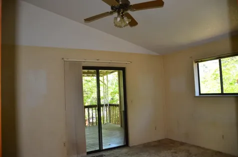 736 NE Oregon Avenue Grants Pass OR 97526