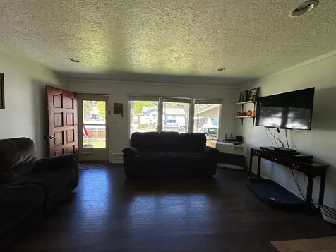 228 N Humbolt Street Canyon City OR 97820