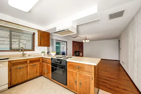 318 Tan Oak Drive Medford OR 97504