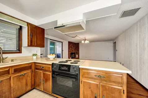 318 Tan Oak Drive Medford OR 97504