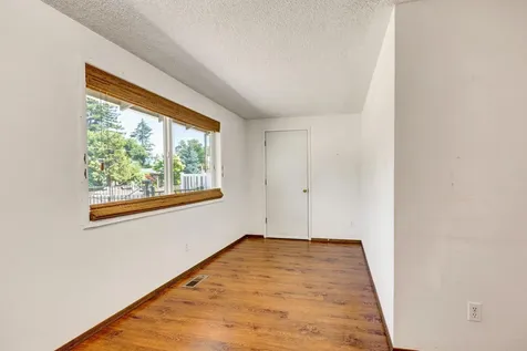 318 Tan Oak Drive Medford OR 97504