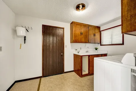 318 Tan Oak Drive Medford OR 97504