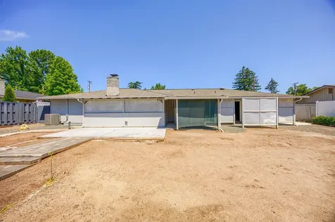 318 Tan Oak Drive Medford OR 97504
