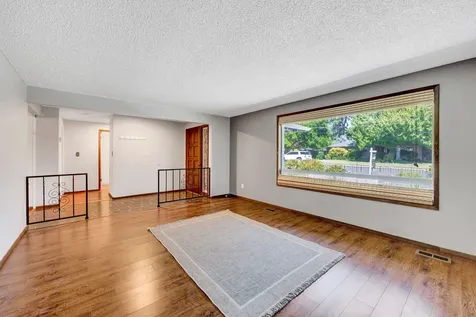 318 Tan Oak Drive Medford OR 97504