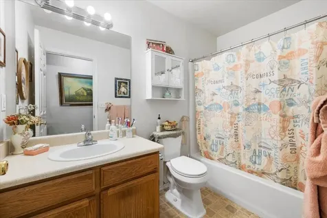 940-944 Laurel Street Central Point OR 97502