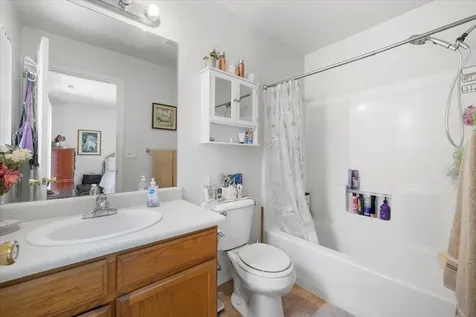 940-944 Laurel Street Central Point OR 97502