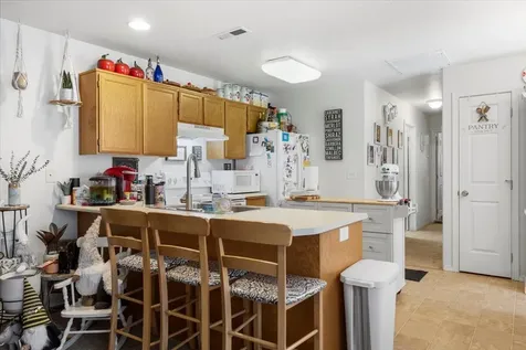 940-944 Laurel Street Central Point OR 97502