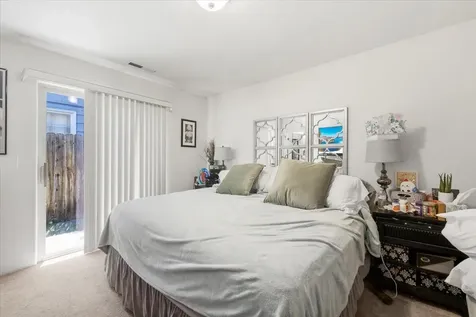940-944 Laurel Street Central Point OR 97502