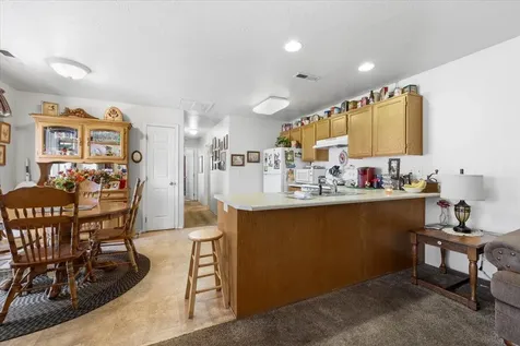 940-944 Laurel Street Central Point OR 97502