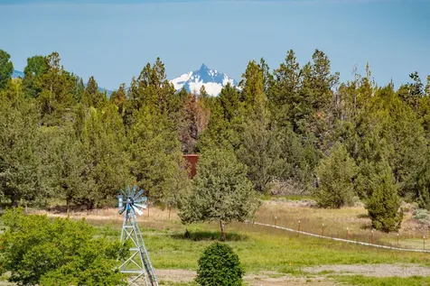 62467 Stenkamp Road Bend OR 97701