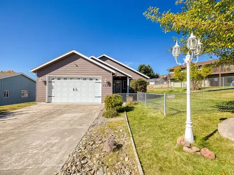 198 Crestdale Way Klamath Falls OR 97603