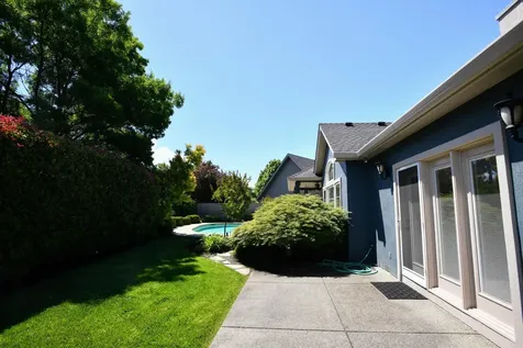 2174 Duncan Drive Medford OR 97504