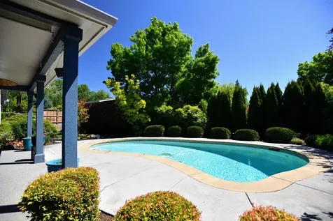 2174 Duncan Drive Medford OR 97504