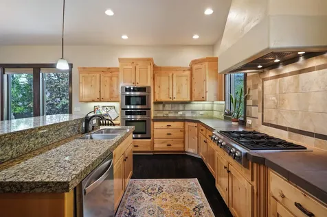 60982 Woods Valley Place Bend OR 97702