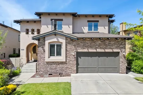 60982 Woods Valley Place Bend OR 97702
