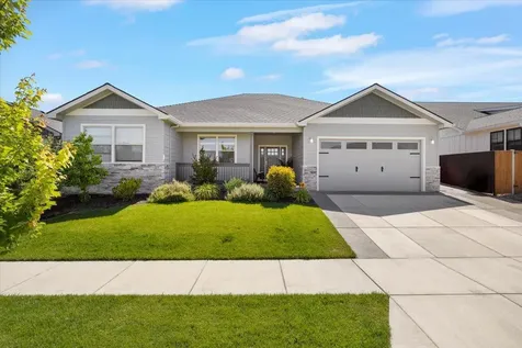 2668 Farmington Avenue Medford OR 97504